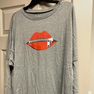 CUTE Red Lip Long Knee-Length Top with Pockets NEW